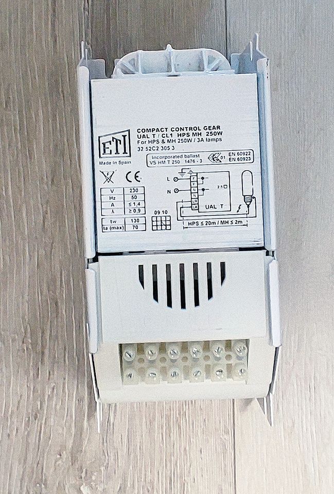 Growzelt 1qm Homebox,Cooltube+250watt und 600Watt Lampe unbenutzt in Göttingen