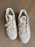 ADIDAS Originals ASTIR Grösse 41 1/3 Hessen - Kronberg im Taunus Vorschau