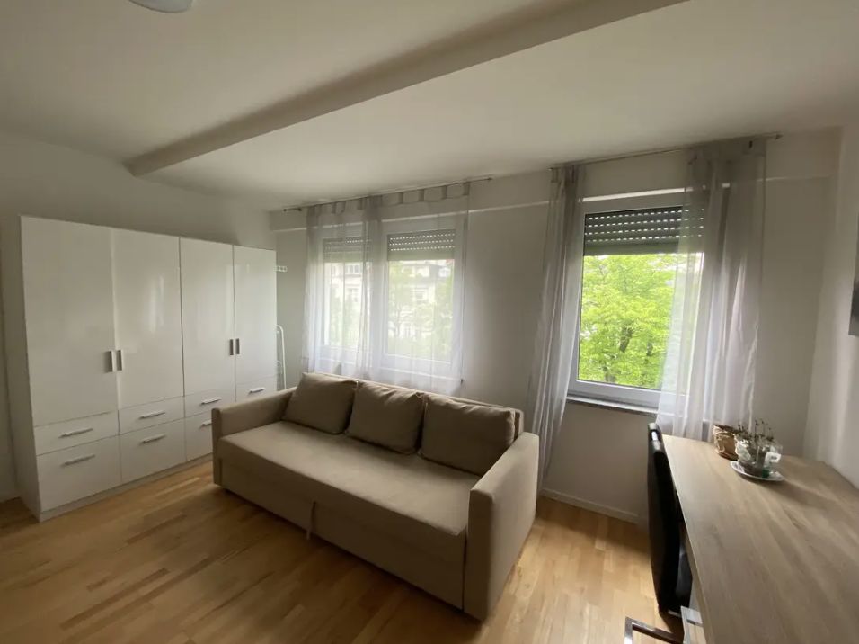3.2: Wunderschöne, möblierte Wohnung in zentralster Lage Wiesbadens in Wiesbaden