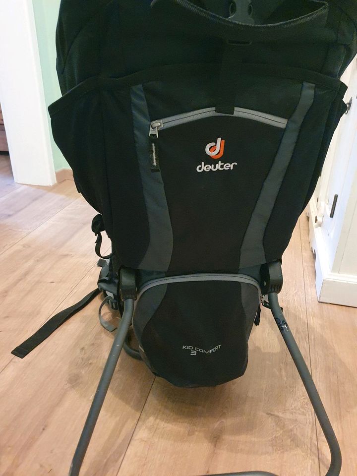 Deuter Kraxe kid comfort 3 mit allem drum und dran in Frankfurt am Main