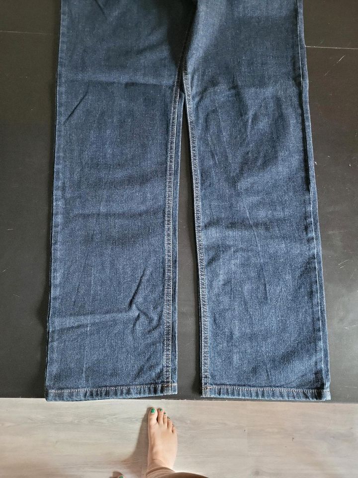 Herrenjeans Brax Carlos 34/34 in Hamburg