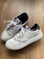 Damen Sneaker Tommy Hilfiger Größe 39 Baden-Württemberg - Schonach Vorschau