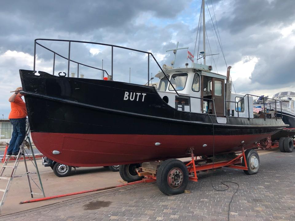 Schlepper,Schiff, Tug,,fahrfertig, Deutz Motor generalüberholt, in Haselau