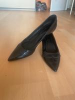 Original Prada Schuhe / Pumps 39 schwarz klassisch zeitlos München - Schwabing-West Vorschau