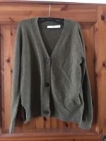 Strickjacke mit Wolle Khaki Knöpfe 36 S Hippie Ethno Boho Larp Sachsen-Anhalt - Bördeland Vorschau