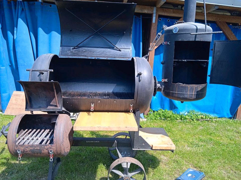 Smoker, Dampflok, Grill in Wermsdorf