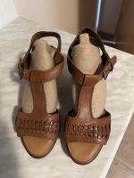 Clarks Sandaletten Keilabsatz braun 7,5 NEU Nordrhein-Westfalen - Minden Vorschau