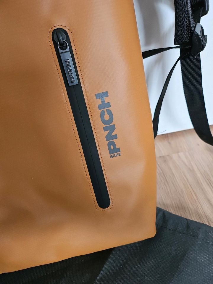 Neu Bree Pnch 797 terra Rucksack Laptopfach in Berlin