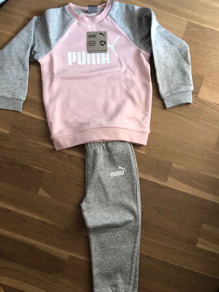 Puma Jogginganzug Mädchen in Caputh