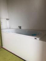 Badewanne mit Armatur und Styroporträger Hessen - Bad Salzschlirf Vorschau
