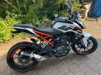KTM Duke 125, tiefer, weiß Baden-Württemberg - Langenau Vorschau