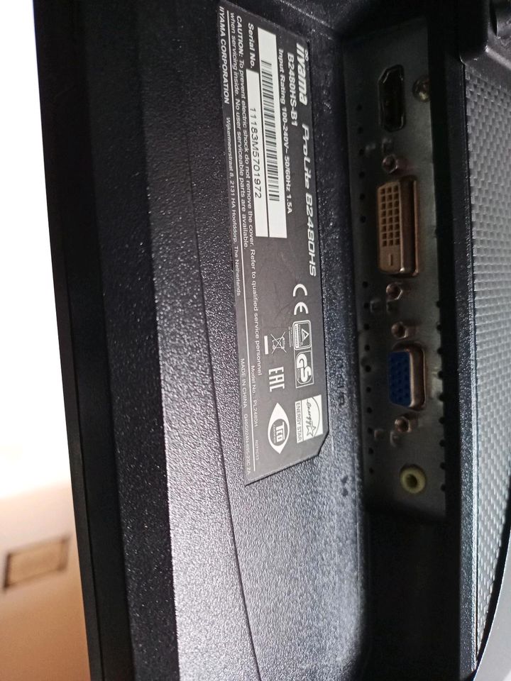 IIYAMA 24zoll monitor DVI + VGA + Lautsprecher in Neu-Isenburg