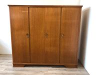 #A Kleiderschrank 4 türig Holz DDR Schlafzimmer Kleiderstange 200 Sachsen - Burgstädt Vorschau