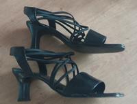 Sandalette Gr. 38, feine Gummiriemchen 6,5 cm Absatz Brandenburg - Hörlitz Vorschau