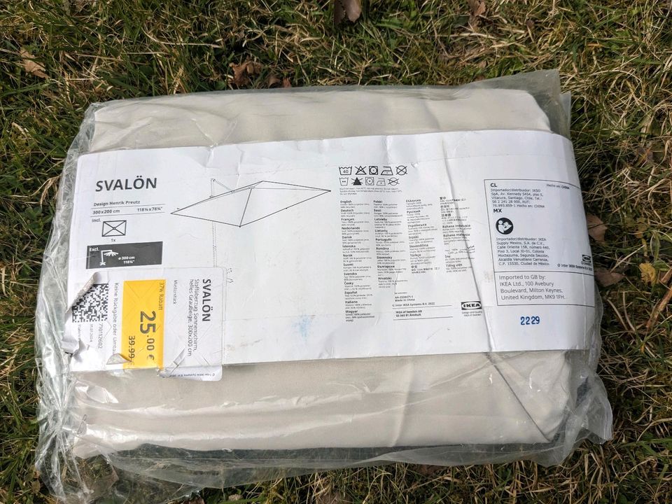 Svalön Bezug Beige Schirm Ikea neu in Augsburg