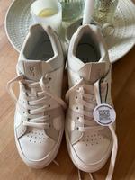 ***NEU*** Weiße Sneaker Damen ON Gr. 40 Nordrhein-Westfalen - Meckenheim Vorschau