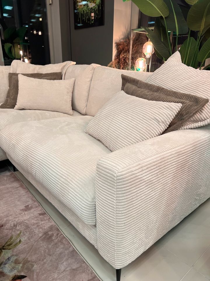 Ecksofa City - 260x220 cm - Breitcord Off White in Bocholt