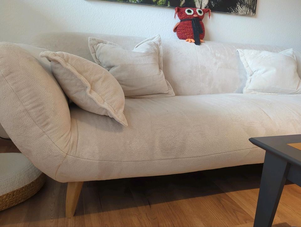 Flauschiges "Mega"-Sofa, top Zustand in Langenfeld