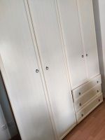 *wunderschöner Schrank*Schlafzimmer, Kinderzimmer, viel Stauraum Hessen - Hanau Vorschau