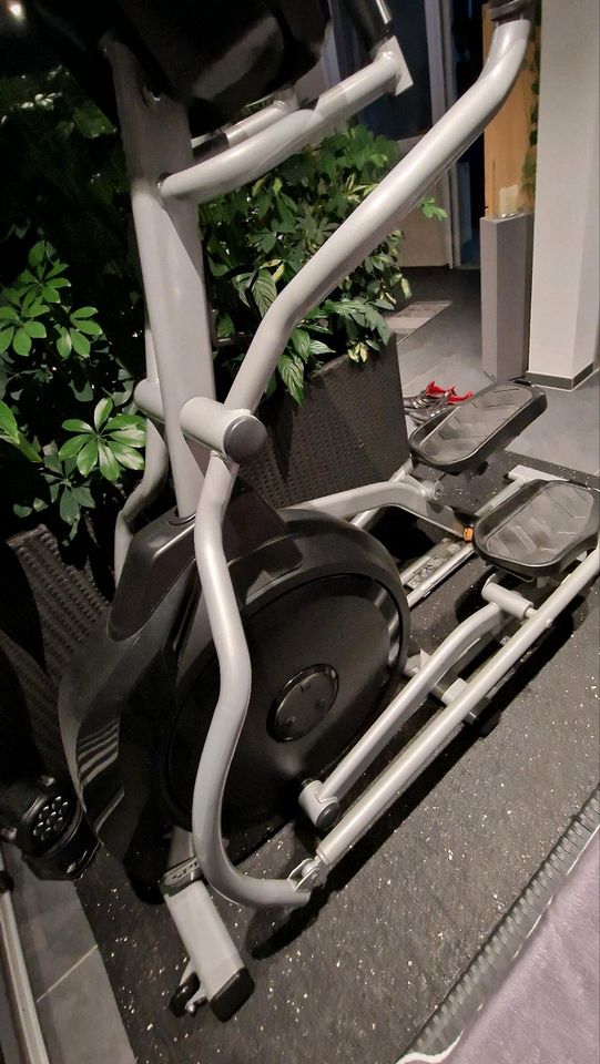 Crosstrainer Spirit Fitness Ellipsentrainer "XE 795" Crosstrainer in Waltenhofen