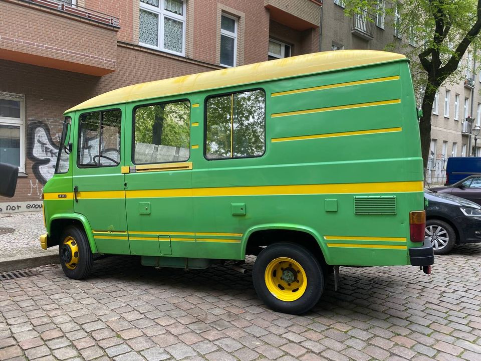 Gepflegter Oldtimer Bus/Camper *Mercedes Benz 410 TÜV 03/2026* in Berlin