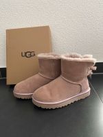 UGG Bailey Bow 2 rosa, Größe 37 Baden-Württemberg - Eberdingen Vorschau