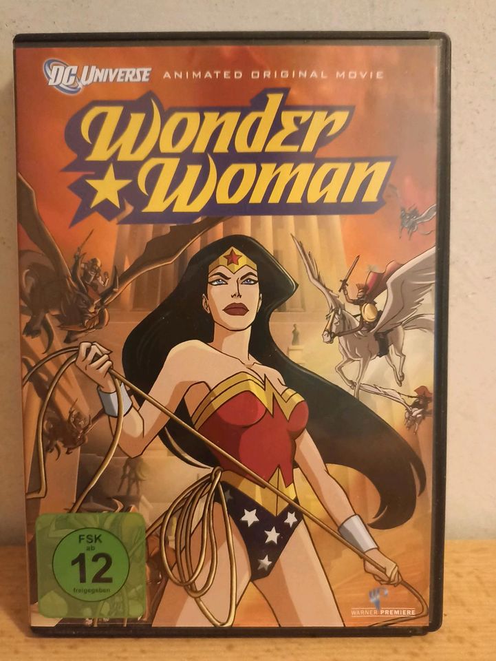 DVDs: Superman Batman, Wonderwoman, Superhero Girls, Avengers in Mülheim-Kärlich