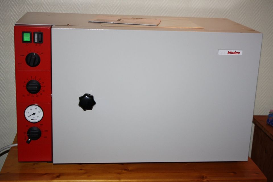 Präzisionstrockenschrank von Binder / Brutschrank in Senftenberg