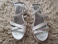 Tamaris Ledersandalen weiß/silber (40) Schleswig-Holstein - Laboe Vorschau