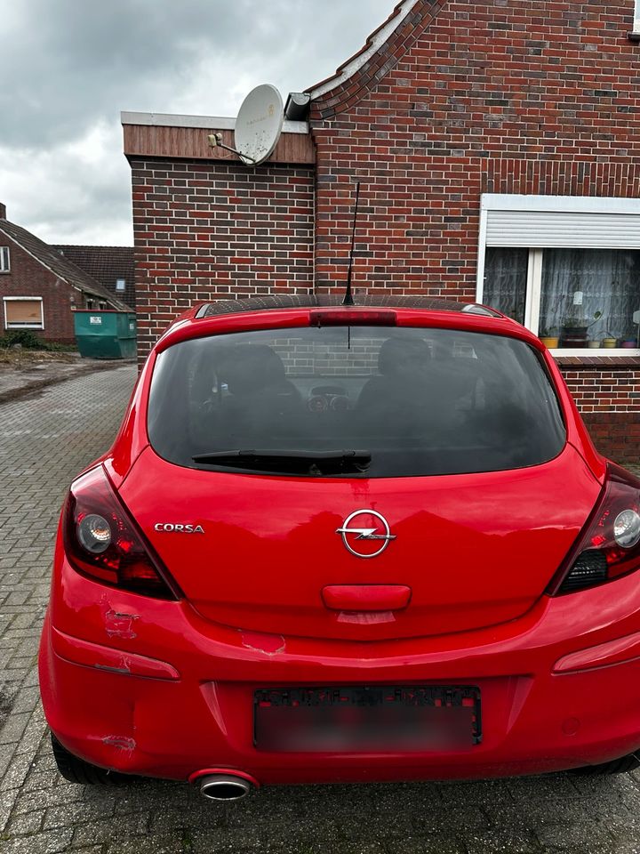 Opel Corsa D ( Color Edition) in Moormerland