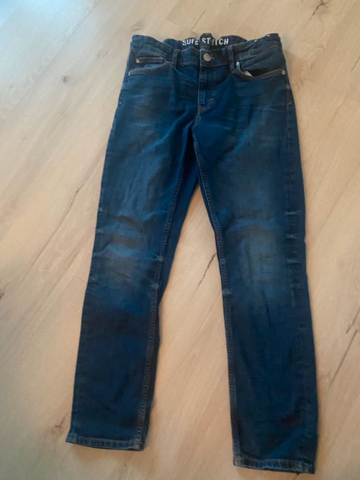 Hose Chino Jeans Junge 152 in Waake