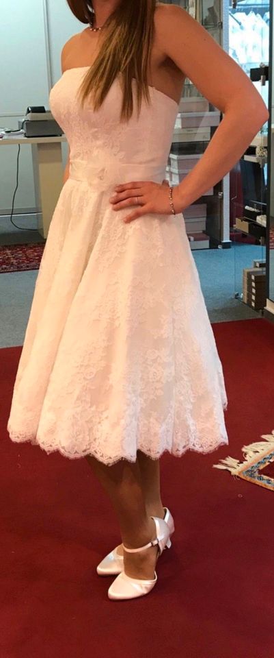 Brautkleid kurz von Valérie 36 in Worms