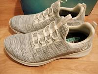 Skechers grau weiß Gr. 36 air cooled Memory Foam NEU Hessen - Schotten Vorschau