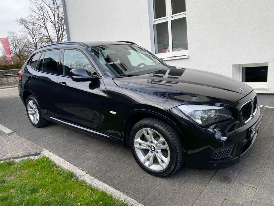 BMW X1 xDrive20d M-Paket 113Tkm. NAVI XENON in Albstadt