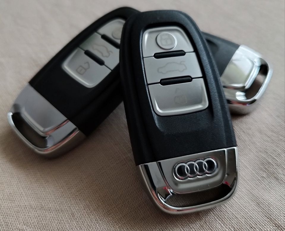 Audi A1 A3 A4 A5 A6 A7 A8 Q2 Q3 Q5 Q7 R8 Schlüssel Programmierung / nachmachen in Köln