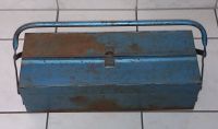alter Werkzeugkasten Werkzeugkiste Box Metall blau Vintage Stahl Bayern - Holzkirchen Vorschau