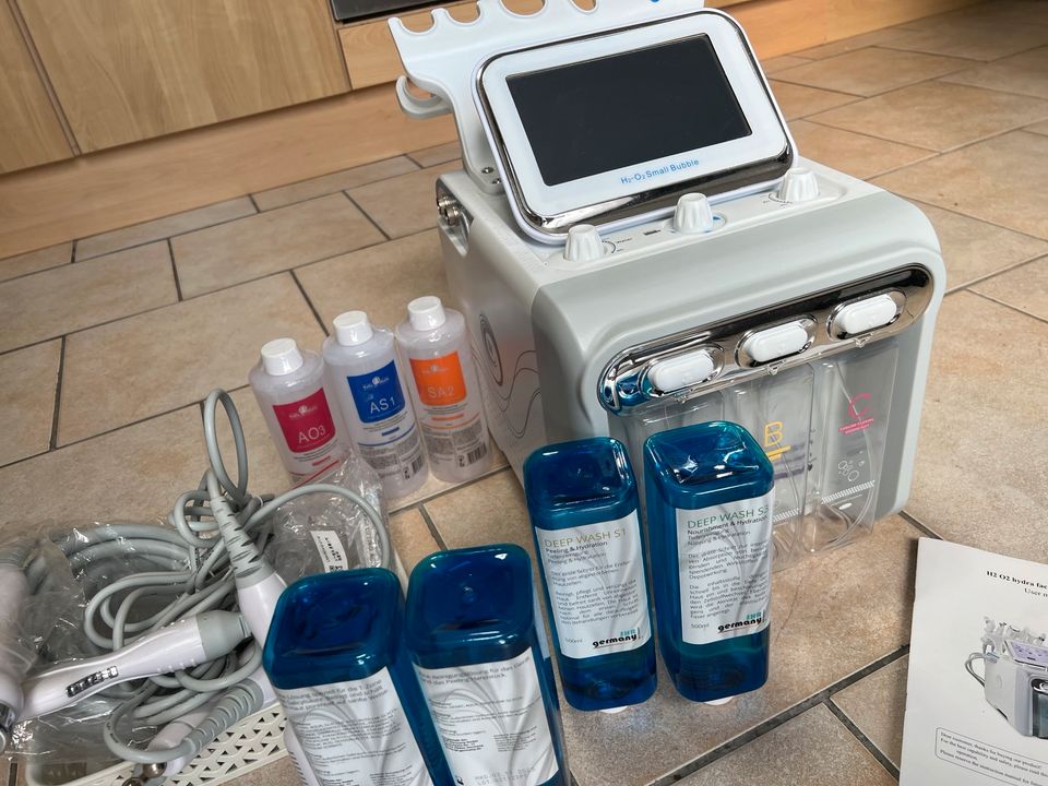 Aquafacial Hydrafacial Kosmetik Kosmetikgerät Gesichtsbehandlung in Mainburg