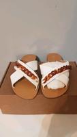 V by Very Damen Slipper mit Zierkette Größe 39 Bayern - Willanzheim Vorschau