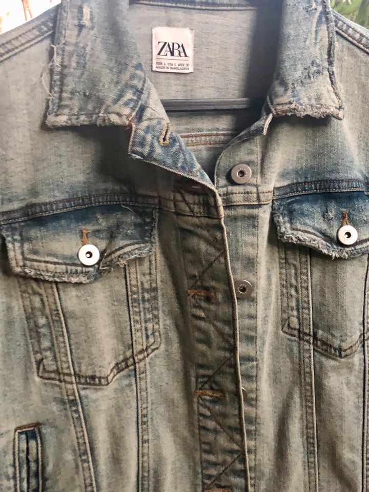 ZARA: Jeansjacke light denim Gr. M/L *neuwertig* in Weil der Stadt