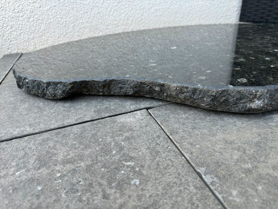 Wunderschöne Granitplatte ca.5cm hoch in Mülheim (Ruhr)