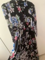 Guess Sommer Kleid lang Blumenprint  sehr elegant hochwertig Berlin - Neukölln Vorschau