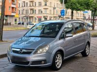 Angeboten wird mein Opel Zafira B 1.8 aus 3. Hand. Der Wagen befi Berlin - Tegel Vorschau