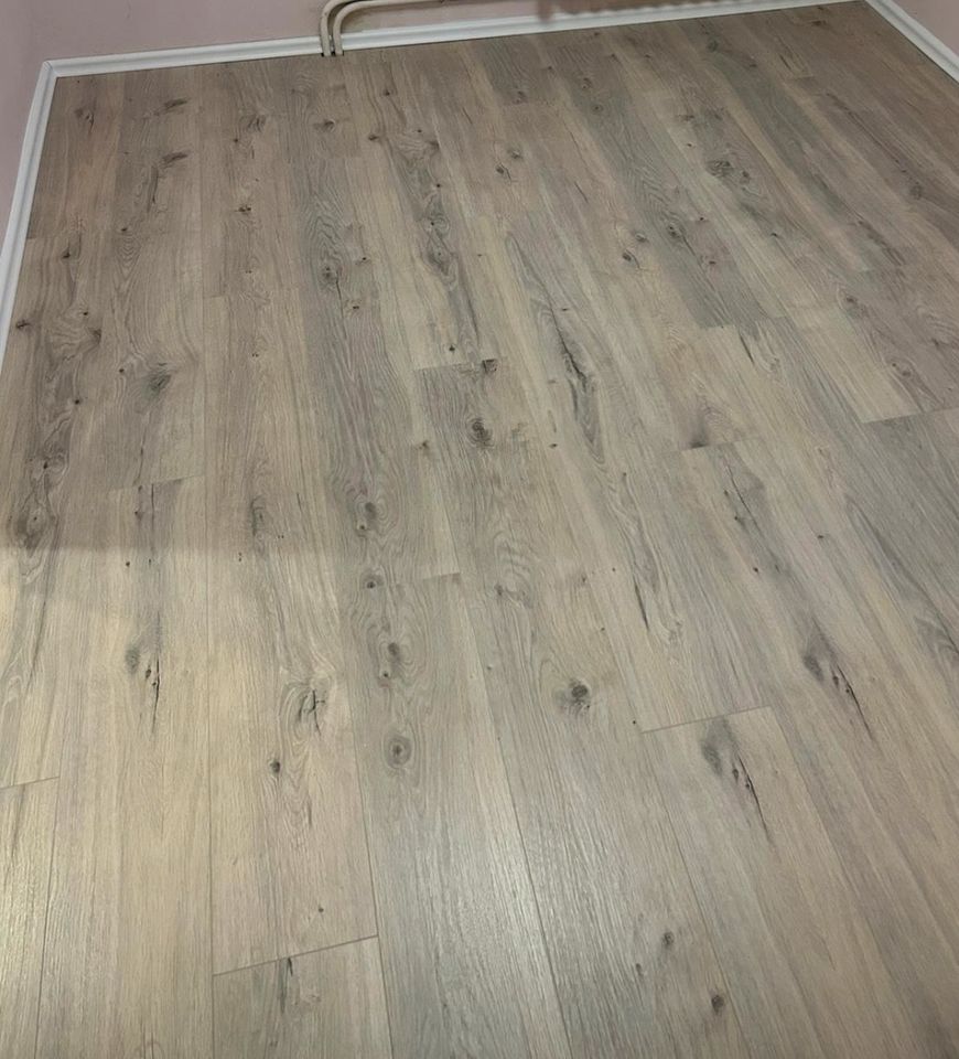 Laminat-Vinyl-Kork-PVC-Parkettboden Fußboden Bodenarbeiten in Herford