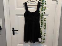 Gr.36(S) schwarz Plissee Minikleid Dobby Stoff Asos Design NEU Niedersachsen - Schladen Vorschau