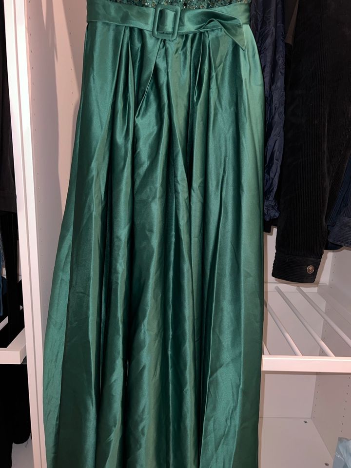 Abendkleid in Halberstadt