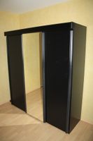 Schwarzer Schiebetürenschrank mit Spiegel - 160-180 cm Breite Hessen - Ober-Mörlen Vorschau