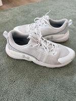Under Amour Train Schuhe 12,5 47 weiß hellgrau Training Sport Schleswig-Holstein - Handewitt Vorschau