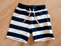 Neu! Topolino Shorts kurze Hose 116 weiß blau Streifen Sweathose Hessen - Niddatal Vorschau