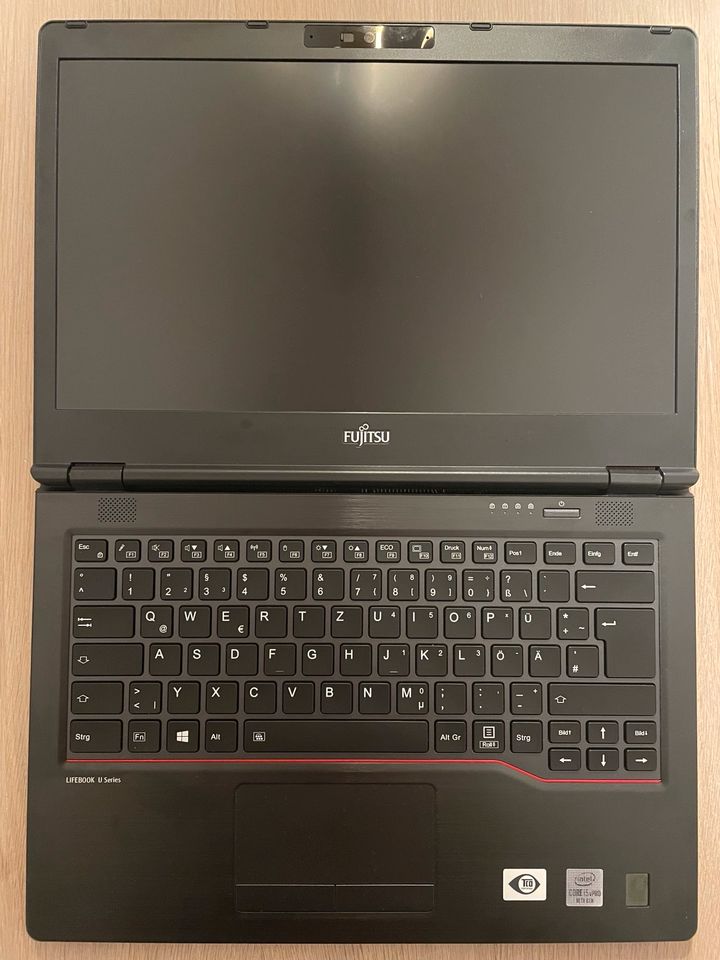 Fujitsu U7410 i5-10Gen in Baldham