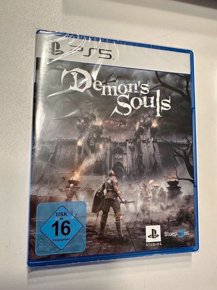 Demons Souls PS5 Original verpackt in Willenscharen